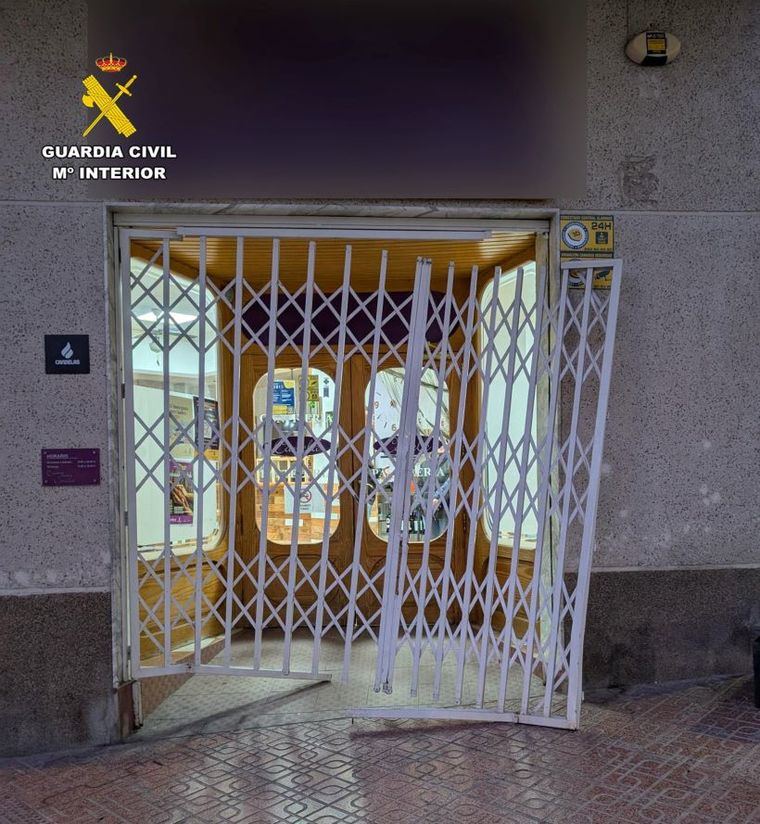 Detenidas en Caudete tres personas acusada de robo en 10 establecimientos públicos y una vivienda