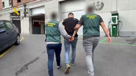 Detenciones de una banda criminal por estafar mediante compraventa de mercancía esclarecen delito en Albacete