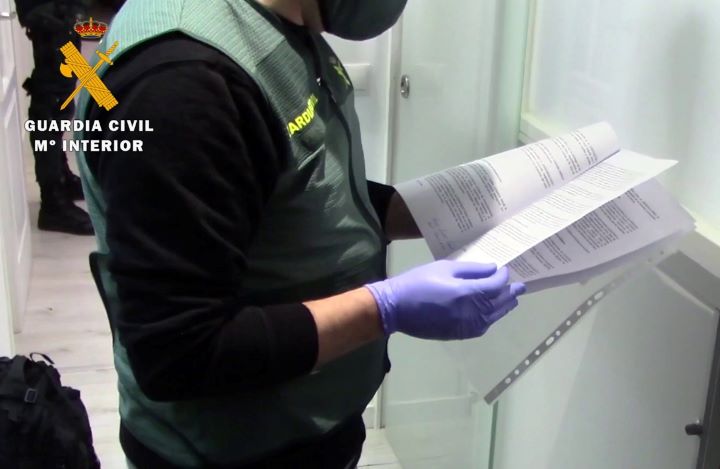 Dos investigados usurpar la identidad de dos vecinos de Pozohondo y de Aguas Nuevas en juegos online