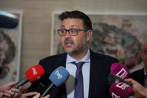 Pastor propone a la Mesa Sectorial de Educación una OPE para el cuerpo de maestros de Castilla-La Mancha de 1.333 plazas en 2024