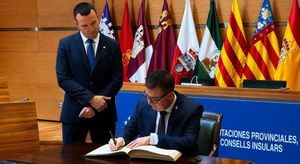 Santi Cabañero respalda las peticiones de las diputaciones en materia de financiación justa, soluciones frente a la despoblación y más agilidad para los municipios