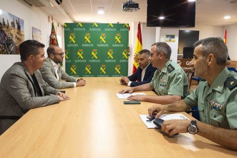 El Gobierno de Cabañero reforzará su colaboración con la Guardia Civil hasta los 300.000 euros para mejorar casas-cuartel en la provincia