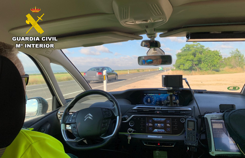 La Guardia Civil investiga al conductor de un vehículo por circular a una velocidad notoriamente superior a la permitida