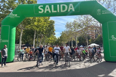 Manuel Serrano reafirma el compromiso del Ayuntamiento por una movilidad más humana y accesible durante la Semana Europea de la Movilidad