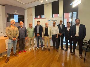 Carlos Calero felicita a la DO Almansa en su 60 aniversario, y anima a sus bodegas a “buscar mercados en Albacete, tanto entre los particulares como en la hostelería”