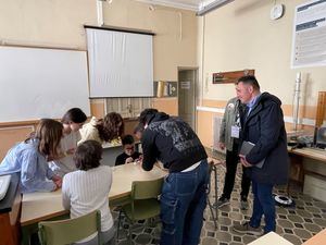 Pascual Molina felicita al IES Bahiller Sabuco por su innovación educativa para “implicar al alumnado en la concienciación y sensibilización sobre el agua”