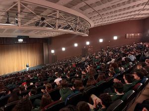 Manuel Serrano asiste a un concierto de ‘Toca la Banda’ un programa cultural y educativo “que está entre los más bonitos e importantes del Ayuntamiento”