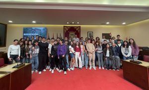 Carlos Calero transmite a alumnos albaceteños y de otros países que “el Ayuntamiento es fundamental para la mejora de la calidad de vida en la ciudad”