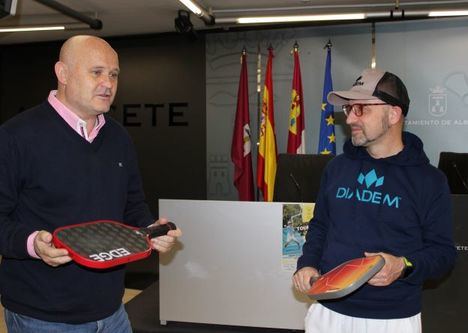 Villaescusa reitera el compromiso decidido del Ayuntamiento con los deportes minoritarios y anima a disfrutar del Torneo Tour Senior Pickleball que tendrá lugar del 25 al 27 de abril