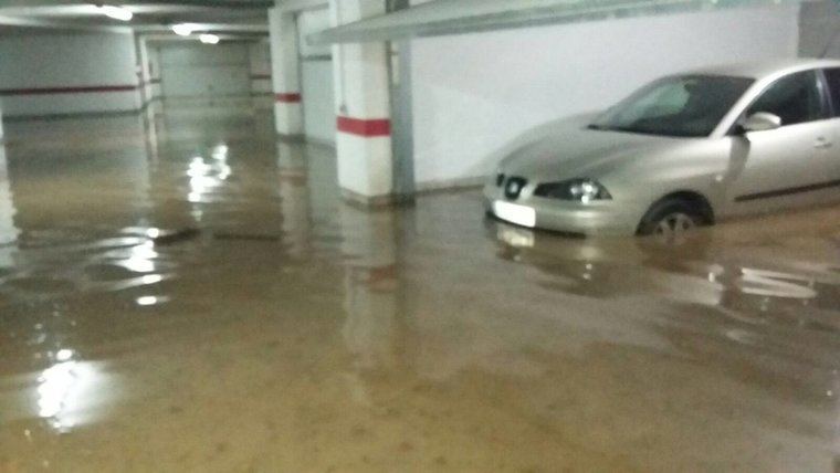 Enorme tromba de agua en La Gineta que ha producido numerosas inundaciones