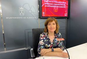 El Grupo Municipal Socialista exige con una moción que se elabore un Manual de Identidad Corporativa para evitar el uso partidista del Ayuntamiento de Albacete