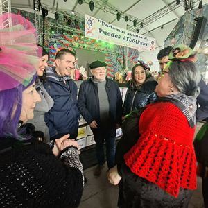 Ruiz Santos recuerda el compromiso de la Junta con las personas con Alzheimer durante su participación en la comida solidaria de AFA Villarrobledo