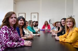 La Junta y Fademur crearán nuevas vías de colaboración para potenciar el emprendimiento femenino en el mundo rural