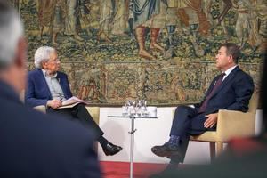 García-Page avanza la publicación del Decreto Joven para “estimular” con tres millones de euros la contratación de jóvenes con especial cualificación