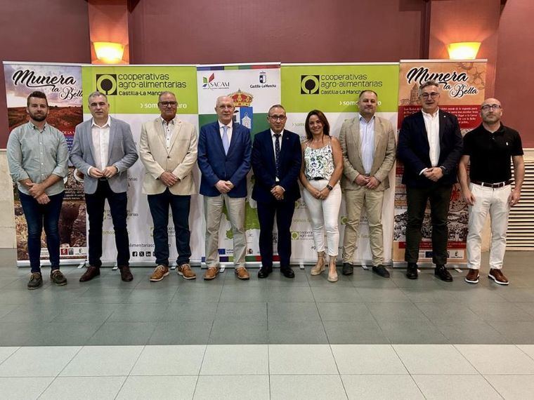El Gobierno regional destaca el papel vertebrador de las cooperativas que crean empleo y riqueza en uno de cada tres municipios de Castilla-La Mancha