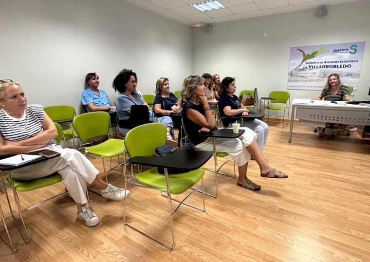 El Hospital de Villarrobledo refuerza la formación de su personal con un taller específico para TCAE en el servicio de partos y urgencias tocoginecológicas