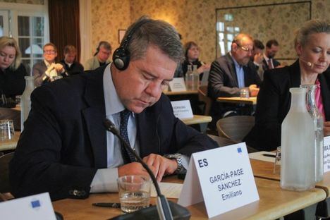 García-Page advierte que Europa no puede “retroceder” en el reparto de fondos destinados a culminar “objetivos europeos como la cohesión”