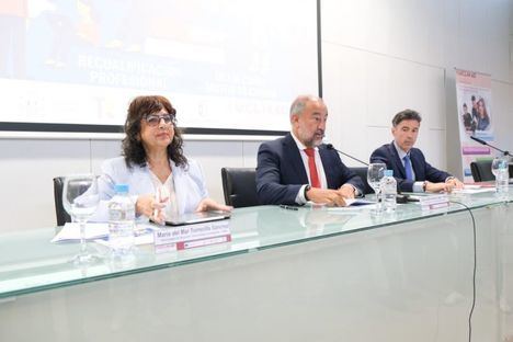 Más de 350 docentes de la región podrán beneficiarse gratuitamente de las siete microcredenciales impulsadas por el Gobierno regional y la UCLM