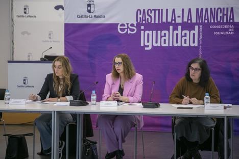 El Gobierno de Castilla-La Mancha coordina la elaboración de una estrategia integral contra la trata con fines de explotación sexual