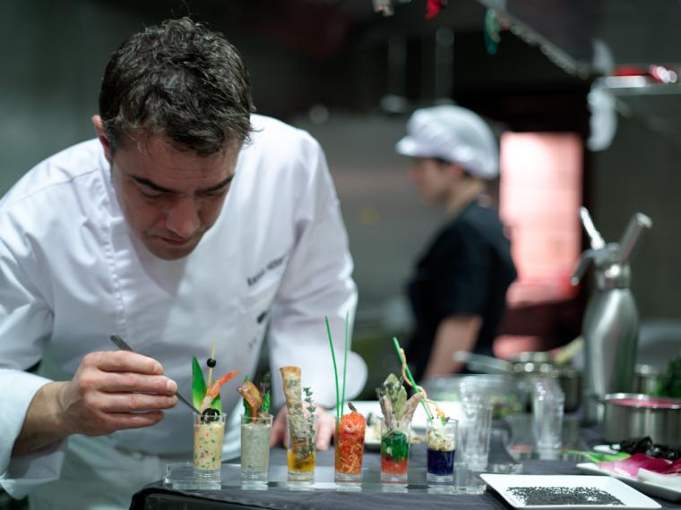 El cocinero albaceteño Rafael Herreros, del Restaurante Dallas de Albacete, participa en la final del Campeonato Internacional de Cocina Bocuse d'Or