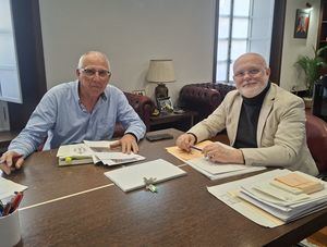 Ruiz Santos se reúne con el alcalde de Viveros para conocer las principales demandas y necesidades del municipio