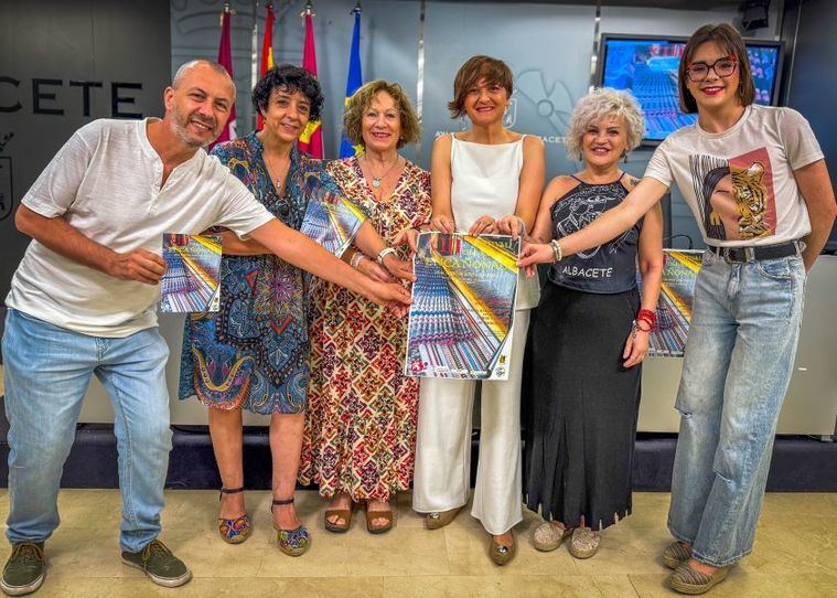 Elena Serrallé reivindica el valor de la cultura popular “como motor de identidad y cohesión” en la presentación del VIII Festival del Refajo Encañonao