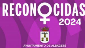 El alcalde Manuel Serrano felicita a las mujeres que van a ser reconocidas este año en un acto institucional con motivo de su Día Internacional