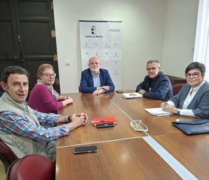 Ruiz Santos traslada el apoyo del ejecutivo autonómico a Cáritas para impulsar su nueva sede en Villarrobledo