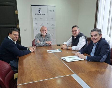 Junta y ZINCAMAN consolidan su alianza para fortalecer el tejido industrial de Castilla-La Mancha