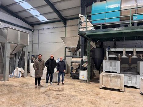 Sáez valora que el cultivo del pistacho se afianza como uno de los pilares de la producción agroalimentaria de Albacete