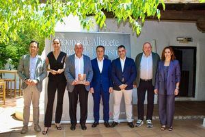 Manuel Serrano presenta en Valladolid la gastronomía albaceteña “como parte de una oferta que nos está consolidando como un destino turístico de interior todo el año”