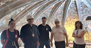El delegado de la Junta visita los trabajos financiados por el Gobierno regional para la restauración del ábside de la Catedral de Albacete