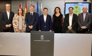 Manuel Serrano felicita en el 130 aniversario del Colegio de Médicos a “todos los grandes profesionales de la medicina que son garantes de nuestra salud y merecen nuestro respeto”
