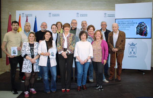 Elena Serrallé reafirma la apuesta del Ayuntamiento “por la cultura participativa y el talento local” durante la presentación del II Certamen de Teatro Amateur de Albacete