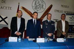 Manuel Serrano afirma que “la ciudad será el epicentro mundial de la tecnología aeronáutica gracias a las jornadas BACSI, que además son una oportunidad para nuestras empresas”