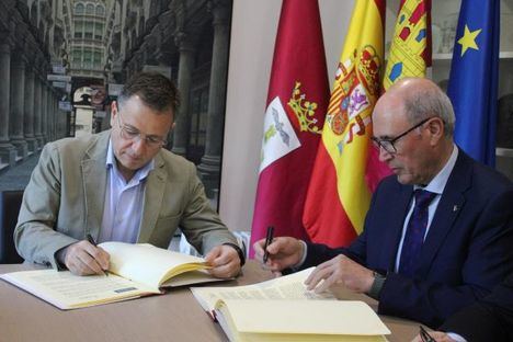 Manuel Serrano agradece a Fundación Globalcaja su “compromiso con la cultura y la sociedad” mediante el convenio que ha firmado con el Ayuntamiento