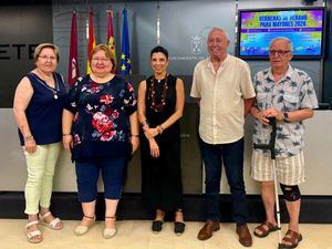 De la Calzada presenta las Verbenas de Mayores, “una ocasión para disfrutar este verano de la música, estrechar lazos entre vecinos y fomentar el envejecimiento activo”